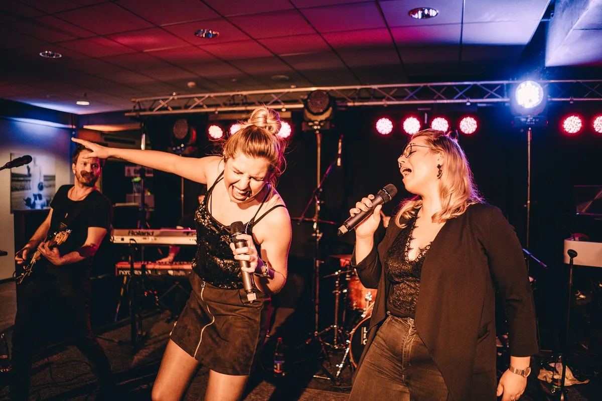 Live-Musik-Verbindung neu im Booking für unvergessliche Konzerte.